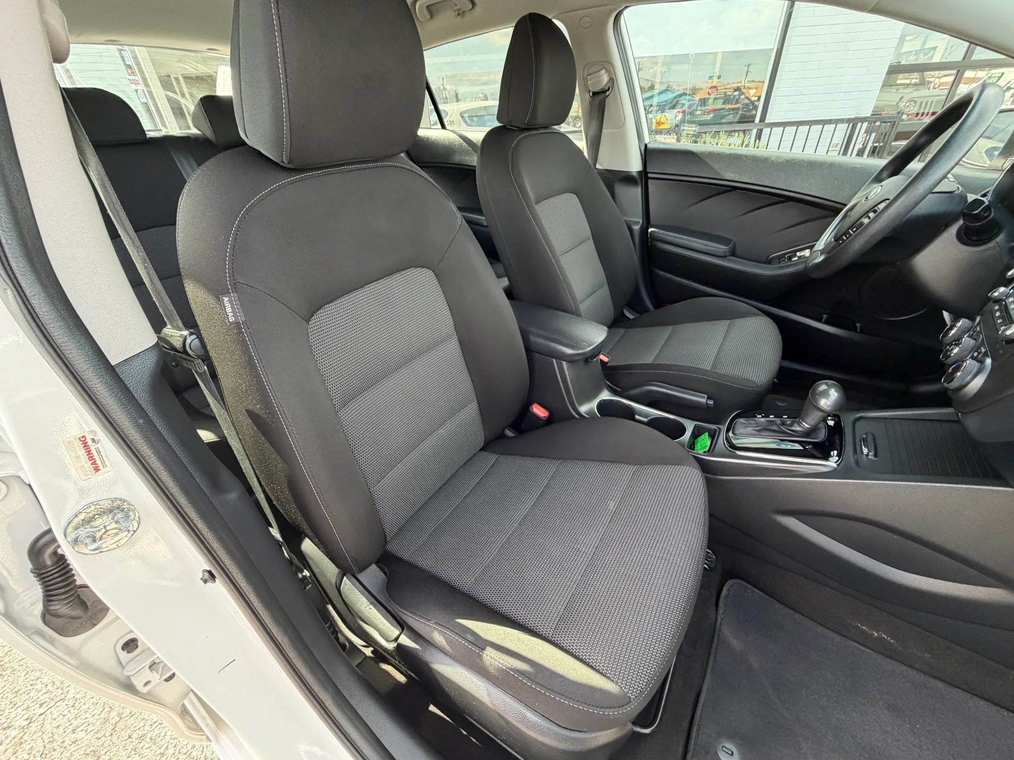 Used 2017 Kia Forte LX w/ LX Popular Plus Package FWD image 13