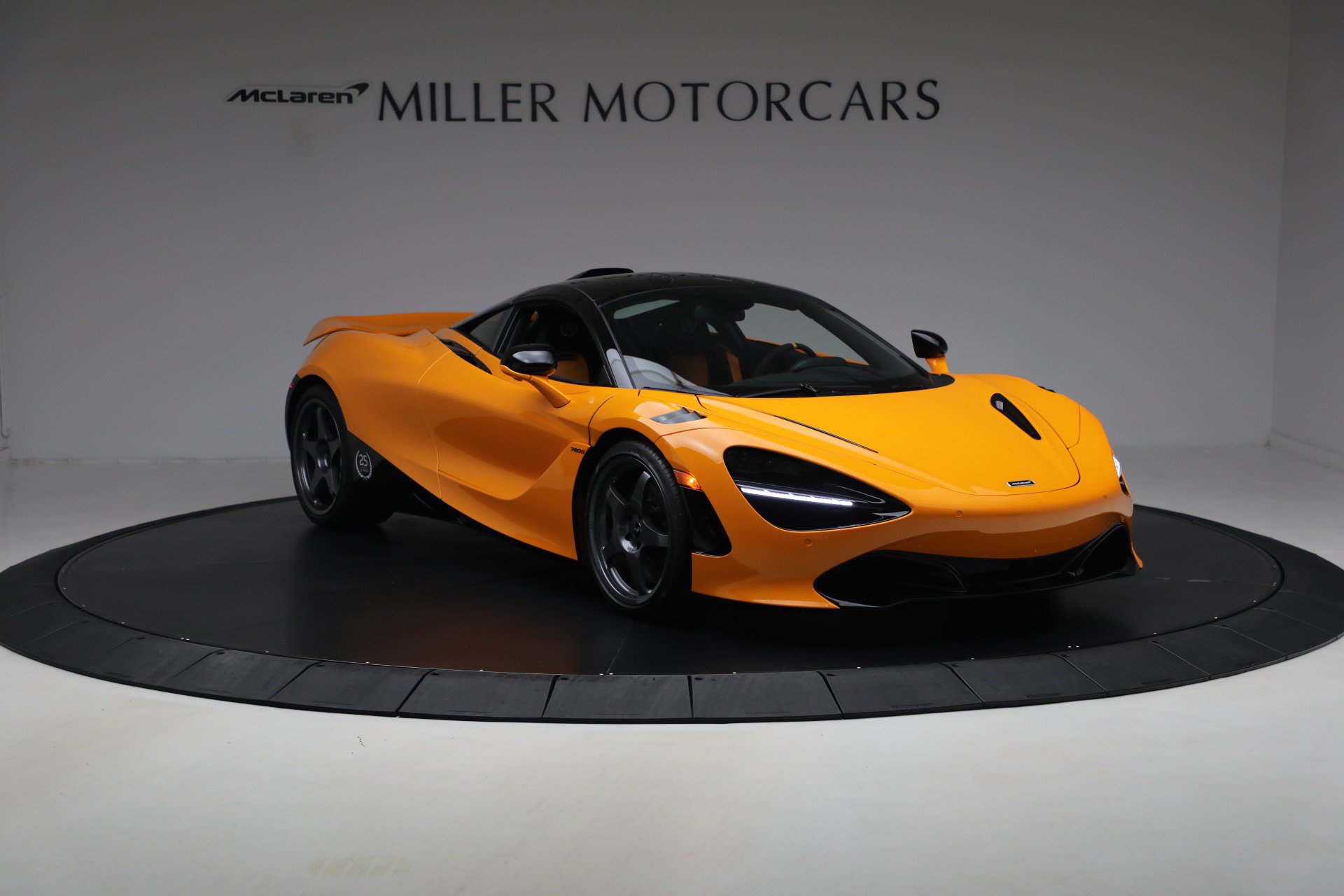 Used 2021 McLaren 720S RWD image 11