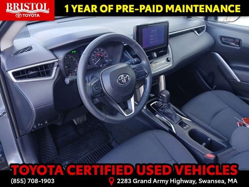 Certified 2023 Toyota Corolla Cross LE w/ Moonroof Package image 14