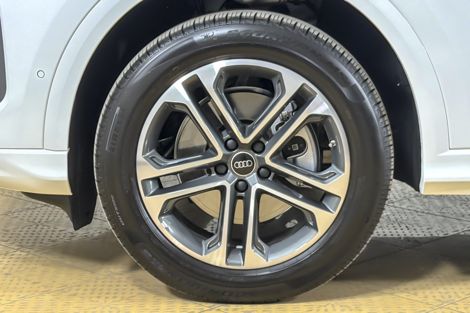Used 2026 Audi Q5 Premium AWD/4WD image 23