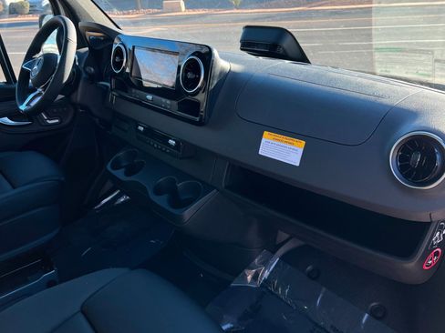 New 2026 Mercedes-Benz Sprinter 2500 image 22