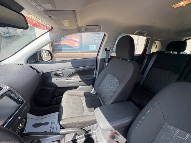 Used 2025 Mitsubishi Outlander Sport ES AWD/4WD image 14