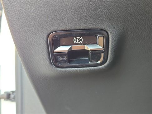 New 2026 Mercedes-Benz E 350 4MATIC Sedan image 19