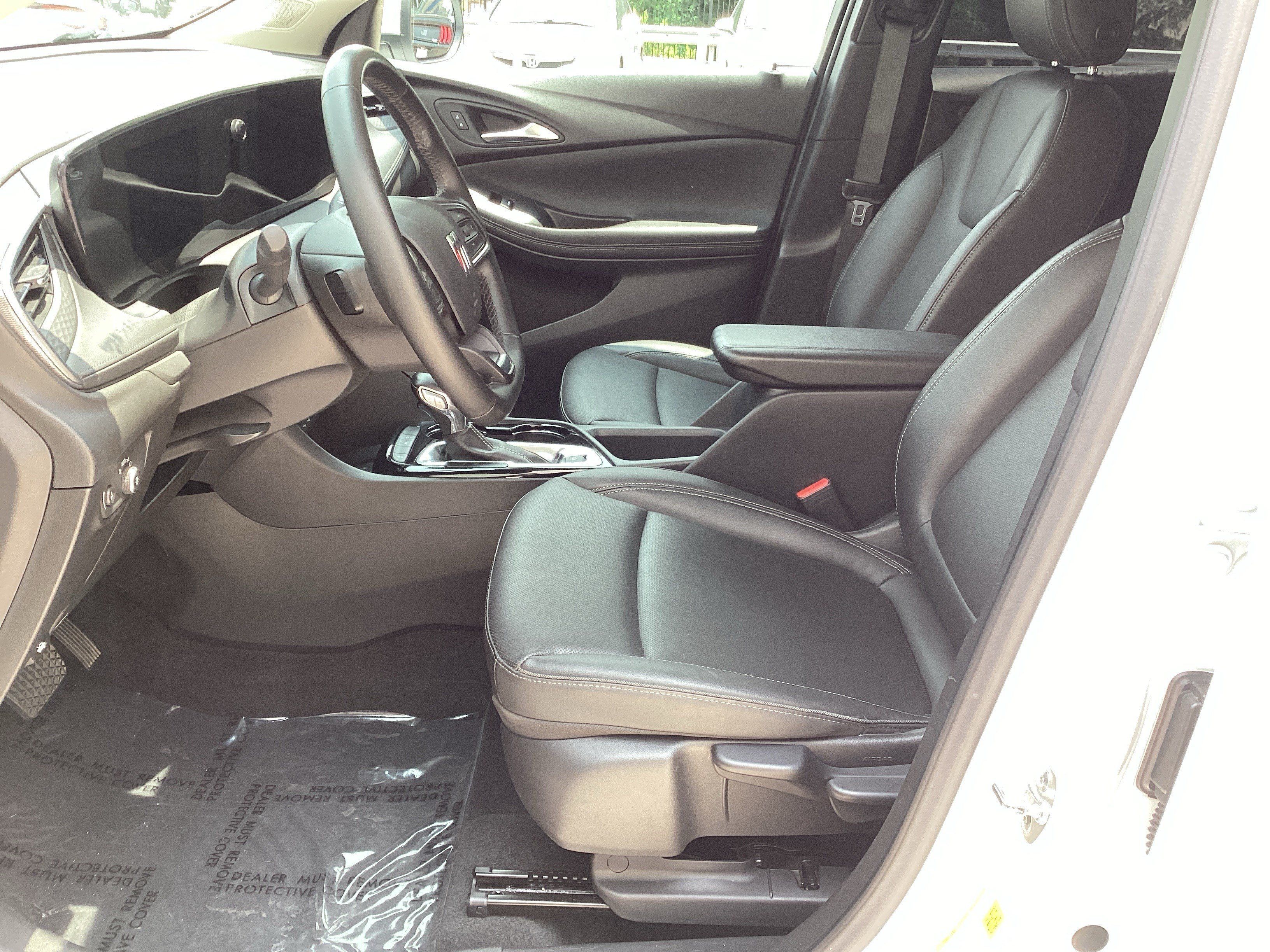 Used 2024 Buick Encore GX Sport Touring FWD image 15