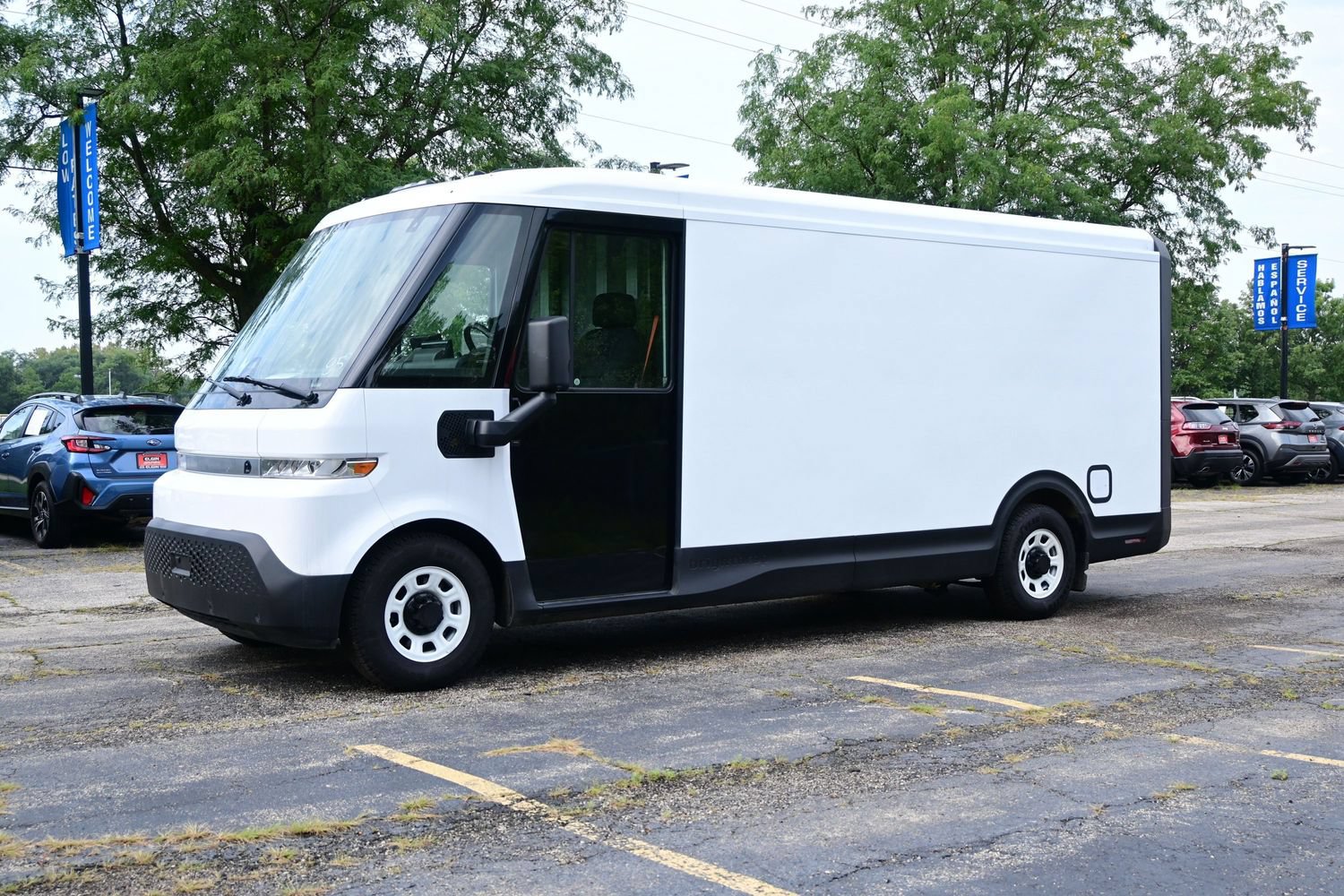 Used 2024 Chevrolet Brightdrop 600 w/ Commercial Equipment Package AWD/4WD image 8