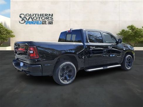 New 2026 RAM 1500 Express AWD/4WD image 5