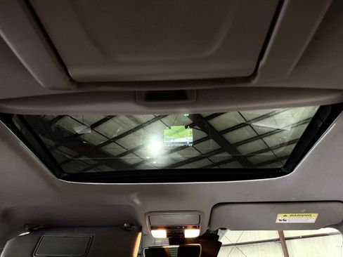 Used 2019 Honda Pilot Touring image 32
