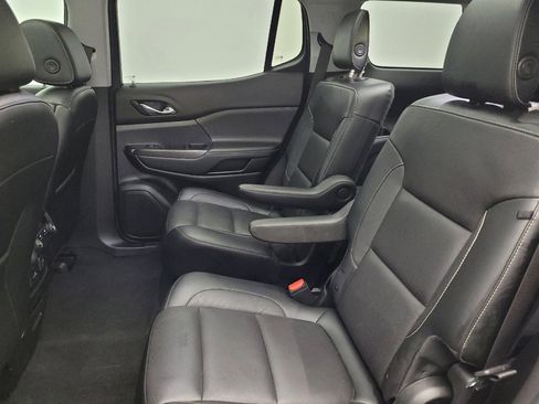 Used 2019 GMC Acadia SLT FWD image 18