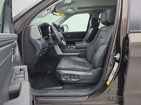 Used 2024 Toyota Tundra Limited AWD/4WD image 14