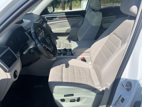 Used 2019 Volkswagen Atlas SEL Premium AWD/4WD image 14