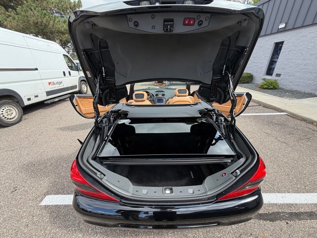 Used 2012 Mercedes-Benz SL 550 image 39