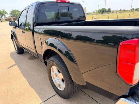 Used 2007 Nissan Frontier SE w/ SE Value Truck Pkg RWD image 26