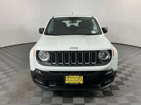 Used 2018 Jeep Renegade Sport w/ Power & Air Group FWD image 2