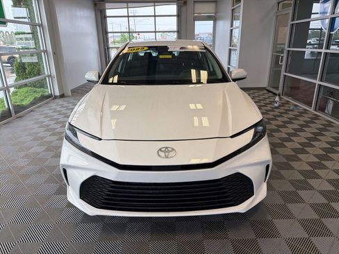 Used 2025 Toyota Camry LE FWD image 2