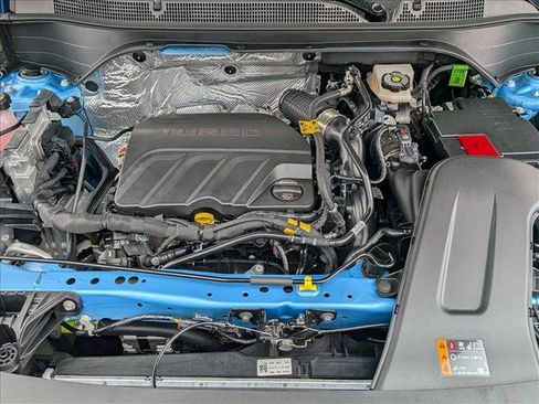 New 2026 Chevrolet Trax LT w/ Driver Confidence Package image 15