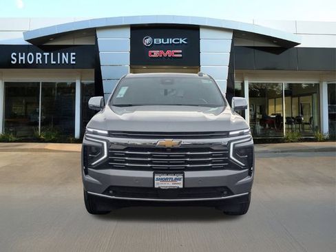 Used 2025 Chevrolet Tahoe Premier image 9