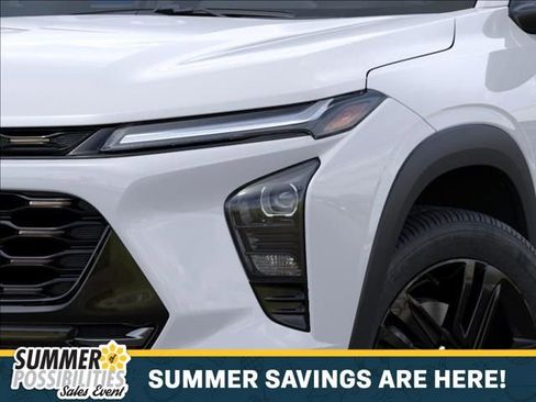 New 2026 Chevrolet Trax ACTIV w/ Sunroof Package FWD image 10