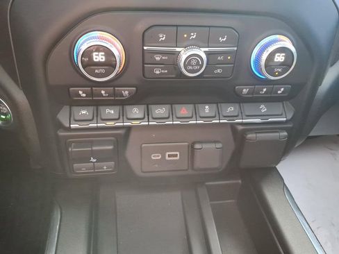 Used 2019 GMC Sierra 1500 AT4 w/ AT4 Premium Package image 18