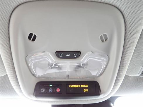 Used 2023 Chevrolet TrailBlazer LT w/ Convenience Package AWD/4WD image 28