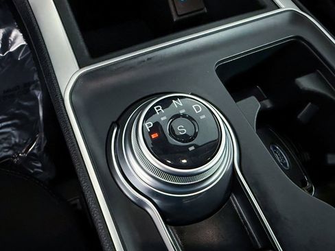 Used 2024 Ford Edge SE image 18