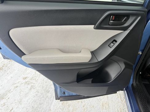 Used 2016 Subaru Forester 2.5i Premium image 19