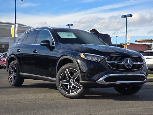 New 2026 Mercedes-Benz GLC 300 4MATIC image 2