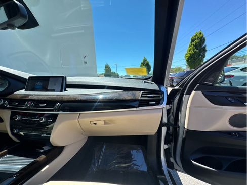 Used 2018 BMW X5 xDrive35i AWD/4WD image 28
