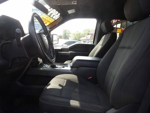 Used 2017 Ford F150 XLT w/ Equipment Group 302A Luxury AWD/4WD image 8