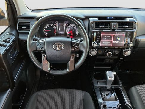 Used 2022 Toyota 4Runner TRD Off-Road image 21