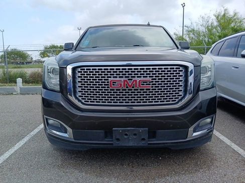 Used 2015 GMC Yukon XL Denali w/ Touring Package AWD/4WD image 2
