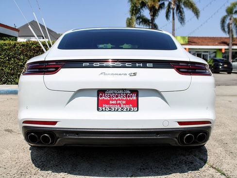 Used 2018 Porsche Panamera 4S image 5
