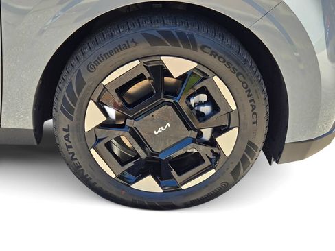 New 2026 Kia Carnival EX FWD image 6