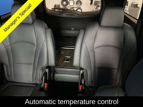 Used 2024 Buick Enclave Essence w/ Sport Touring Edition AWD/4WD image 13
