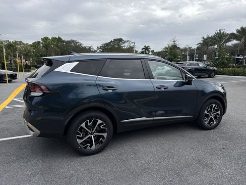 Used 2023 Kia Sportage EX image 5