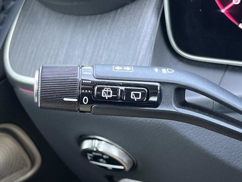 Used 2025 Mercedes-Benz GLC 300 image 35