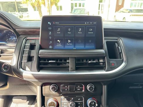 Used 2024 Chevrolet Tahoe Z71 w/ Luxury Package image 28