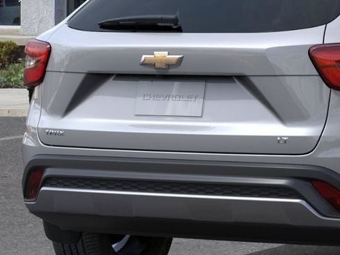 New 2026 Chevrolet Trax LT FWD image 14