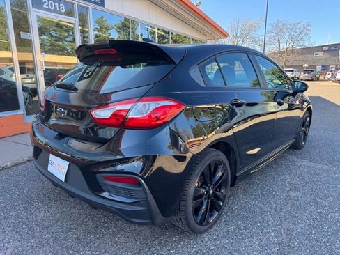 Used 2018 Chevrolet Cruze LT w/ Convenience Package image 7