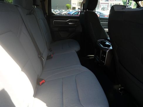 Used 2019 RAM 1500 Big Horn AWD/4WD image 30