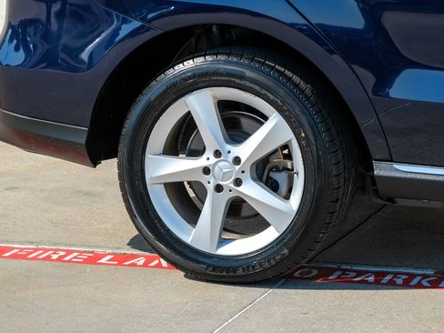 Used 2017 Mercedes-Benz GLE 350 w/ Premium 1 Package image 52