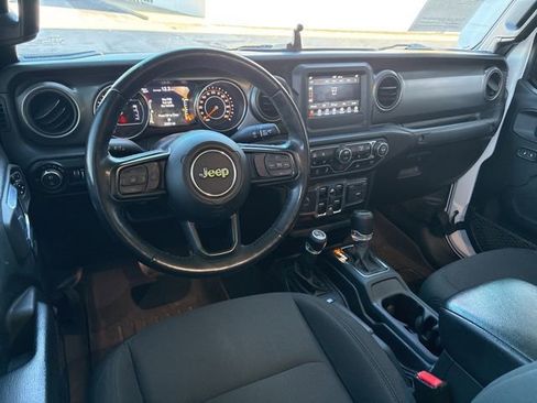 Used 2021 Jeep Gladiator Sport image 28