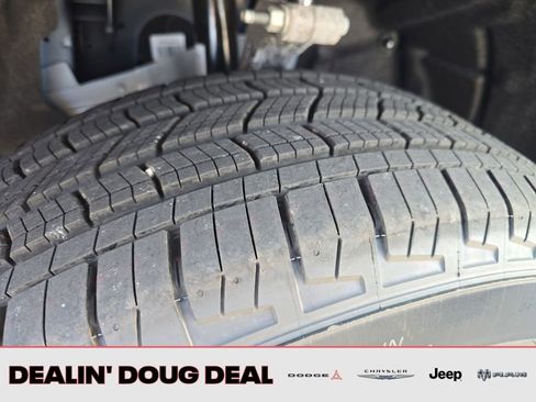 New 2026 Jeep Grand Cherokee Altitude AWD/4WD image 27