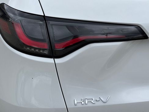 New 2027 Honda HR-V EX-L image 17