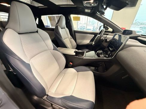 Used 2023 Subaru Solterra Touring image 18