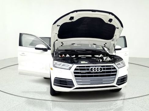 Used 2018 Audi Q5 2.0T Premium Plus w/ Premium Plus Package AWD/4WD image 12