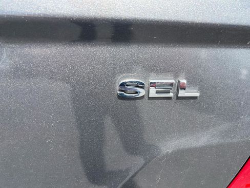 Used 2012 Ford Fusion SEL FWD image 5