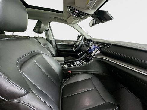 Used 2021 Jeep Grand Cherokee L Limited image 38