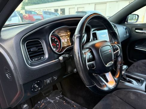 Used 2018 Dodge Charger GT AWD/4WD image 17