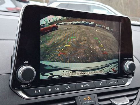 Certified 2025 Nissan Altima 2.5 S image 18