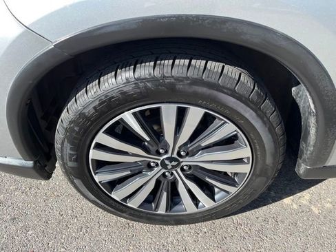 Used 2020 Mitsubishi Outlander SE image 24